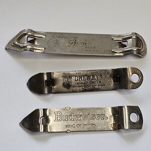 Vtg 3 Bottle Can Opener Drewrys Extra Dry Beer Budweiser King Stroh's Breweriana